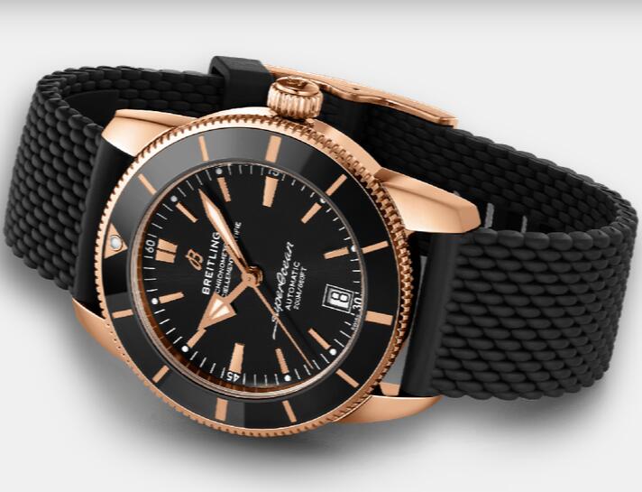 1:1 replication watches are fantastic with 18k red gold and black color.